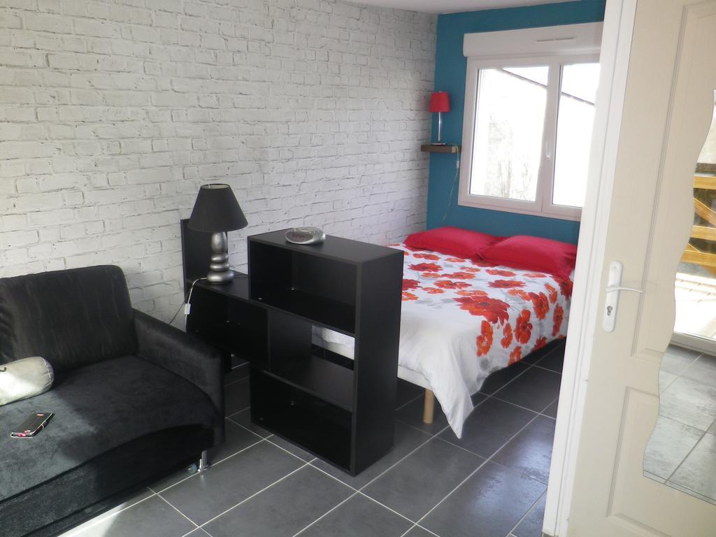 Chez Isa Apartment Сан-Мартан-Бульон Екстериор снимка