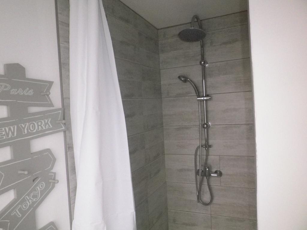 Chez Isa Apartment Сан-Мартан-Бульон Екстериор снимка